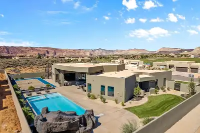 Image de Exclusive Pool Villa, Private Pool & Hot Tub!