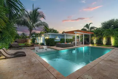 Image de 2 Amazing Beaches in 1 mile Palm Oasis 4|4 w/Pool & Covered Outdoor Entertaining