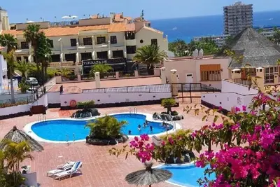 Image de El Mirador Los Cristianos, 20 sqm terrace and incredible 40 sqm roof terrace