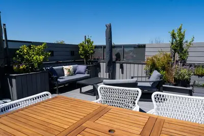 Image de Spacious 2-Bed Apartment near Lygon St Shops