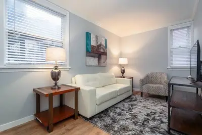 Image de Mtm Fully Furnished Rental in Old Town - 2 beds
