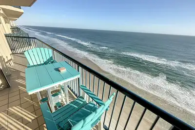 Image de Luxury 3 Bed/3 bath direct Beach front access