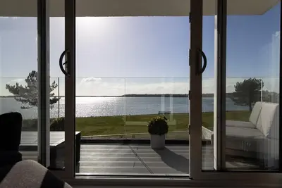Image de The View - fantastic harbour views to Hengistbury Head and Mudeford Quay.
