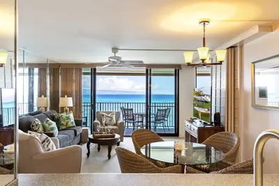 Image de Ocean views from every room @ this 2 bedroom condo