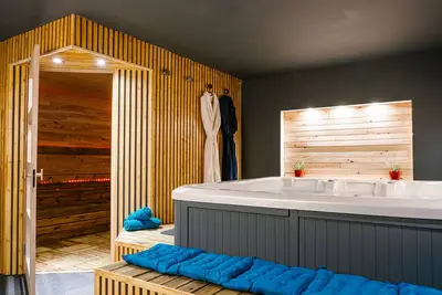 Image de L'alcove du 510 *** spa, sauna et salle de jeux privatifs