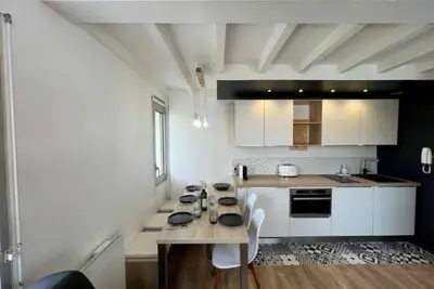Image de Appartement neuf à 30 m de l'Océan avec parking