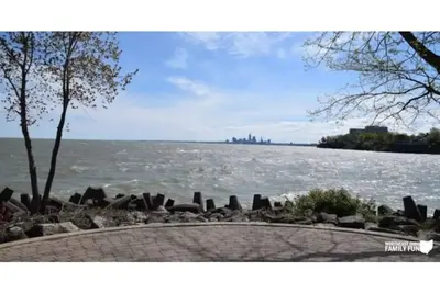 Image de Highly sought out Lakewood location