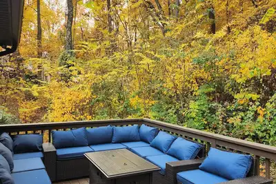 Image de Magnolia Getaway at Massanutten Resort- Golf, Hike, Ski