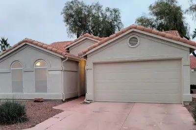 Image de Gorgeous Remodeled Home in SunBird Community 55+