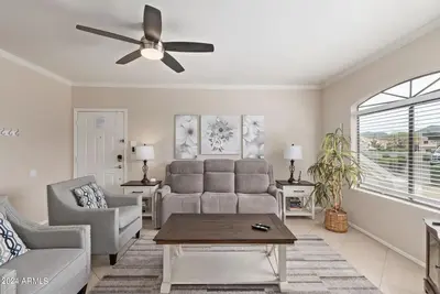 Image de Elegant Scottsdale Condo! Newly Refurbished Ground Floor Unit!