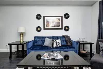 Image de This house is a 2 bedroom(s), 2 bathrooms, located in Indianapolis, In.