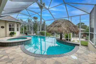 Image de Casa del Sueno - 3 bed/3 bath in the Four Mile Cove area w. heated pool and spa. Gulf access!