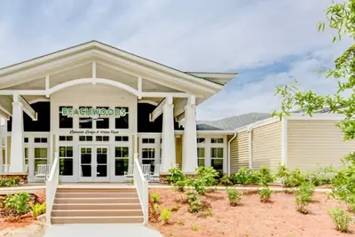 Image de Beachwoods 4 bedroom w/open loft · Outer Banks adventure, 3 bedroom w/loft as 4th.
