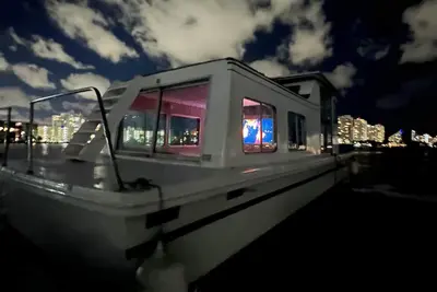 Image de Little beauty on the water