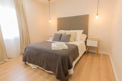 Image de Appartement lumineux et rénové à Logroño, proche Calle Laurel, pour 6 pers. avec parking et Wifi