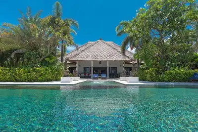 Image de Villa Sali: luxury beach villa with staff!