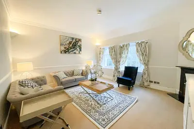 Image de Sophisticated 3br, Free Parking & Private Garden