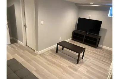 Image de Private Renovated Cozy Apt