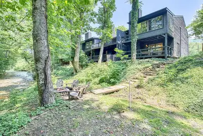 Image de Cozy Creekside Retreat- Pet Friendly, Fantastic Location, Kids Ski Free!