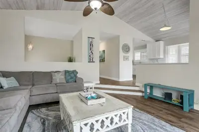 Image de Crystal Beach Escape near Pinellas Trail & beaches!