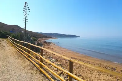 Image de Oasis on the sea - cottage 2 On the beach.