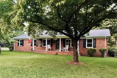 Image de Clean Comfortable Corner Home in Colonial Capital of New Bern