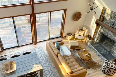 Image de Modern Cabin w\/Sauna and Game Room