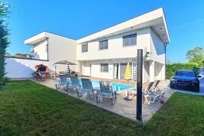 Image de Villa Nin avec piscine privée