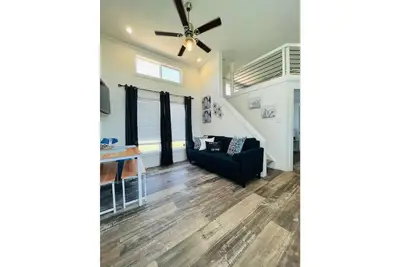 Image de Bosque Azul. A one bedroom tiny home with a loft.