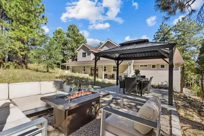 Image de Craftsman | Int Designed | Hot Tub | Epic backyard