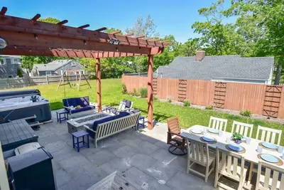 Image de Stunningly Decorated Home with Hot Tub!