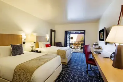 Image de 2 Classic Double Rooms at Hotel Valencia Santana Row!