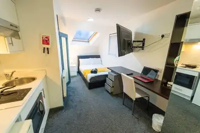 Image de Spacious Comfortable studio near the university