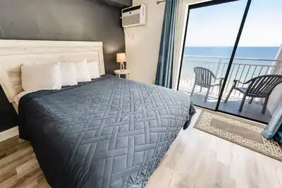 Image de Oceanfront Sea Mist Home with Beautiful Views