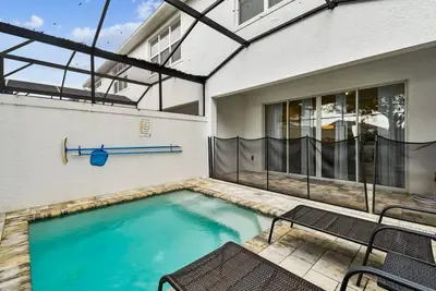 Image de Modern with Private Pool - 20 minutes to Disney