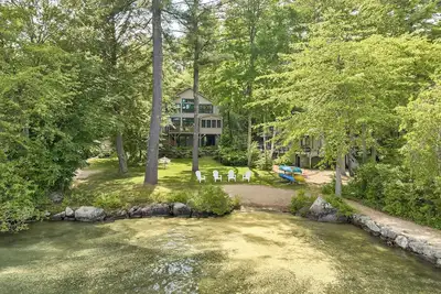 Image de Amazing Winnipesaukee Home For 8