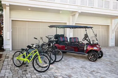 Image de 2 Pools! Easy Beach Access - Golf Cart - Bikes