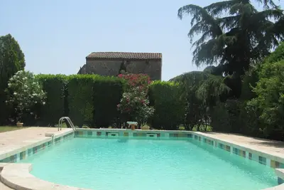 Image de Insolite Bois & Verdure /Piscine et Tennis privés/ Aux Portes D' Uzes - Leoze