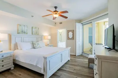 Image de August & Sept Sale! Updated|Luxury|GulfFront|Penthouse|Huge