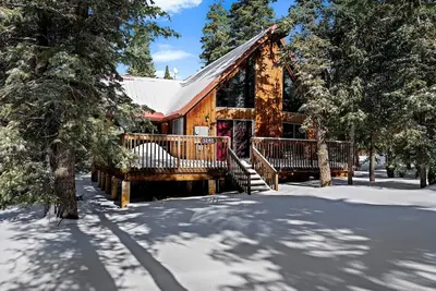 Image de Cozy Bear Cabin in Duck Creek!