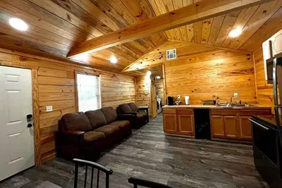 Image de Grenada Lake Resort 2 bedroom Cabin # 6