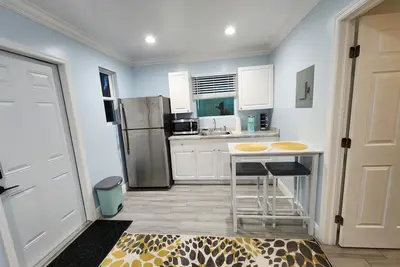 Image de Perfect Location close to beach & walking to downtown Pet friendly Fast Internet