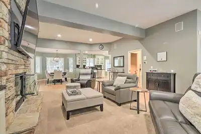 Image de Crystal Bay Home w/ Fireplace Near Ski Resorts