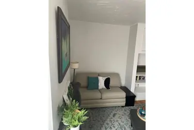 Image de Lovely two bedroom apartment in Historic Trenton.