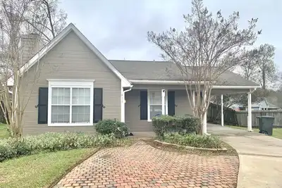 Image de New! Cozy House Near Dogwood & Reservoir