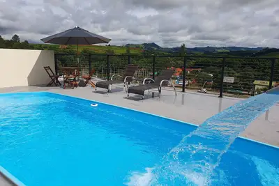 Image de Chácara Vista Linda with heated pool and 5 minutes from the center