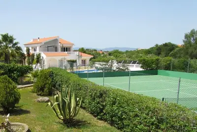 Image de Vivenda Summertime - Fabulous villa with private tennis court and large pool