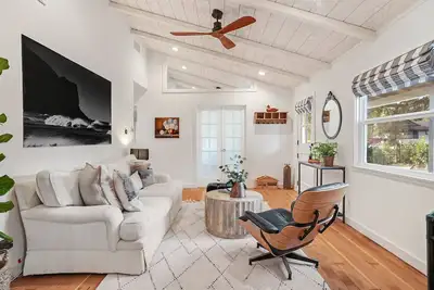 Image de Ojai House with Gh/Pool/Jacuzzi