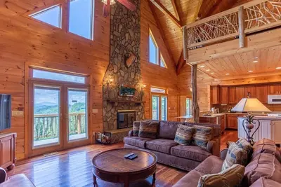 Image de Family Lodge with Sunset Views