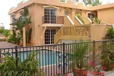 Image de Villa-style condo with pool and beach access - Condo 8